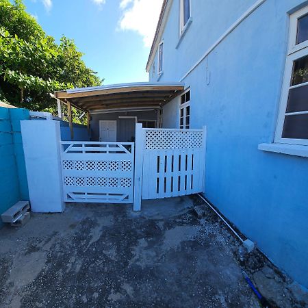 Apartamento Gloria'S Mini Hideaway Christ Church Exterior foto