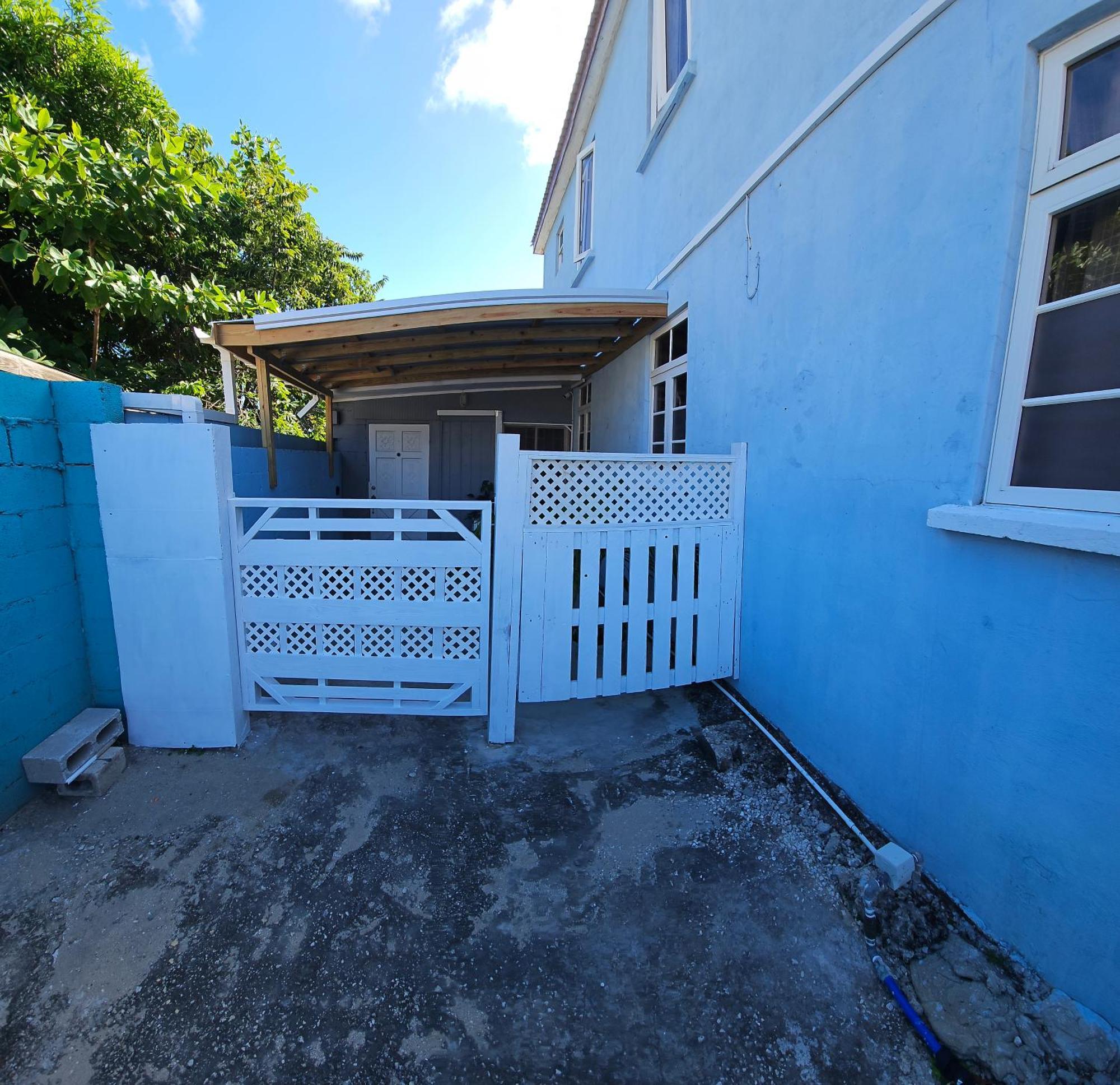 Apartamento Gloria'S Mini Hideaway Christ Church Exterior foto